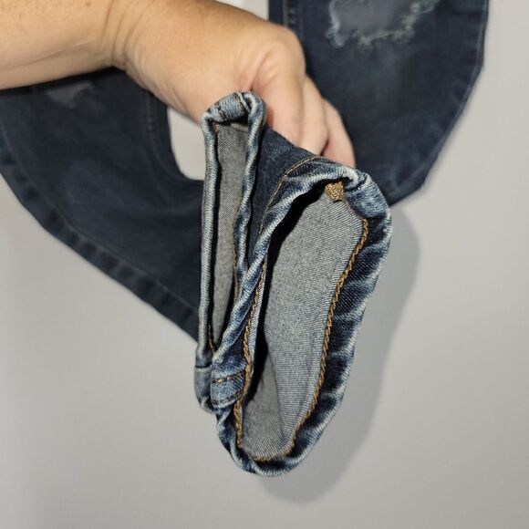 Free People distressed blue jeans size 25. - Picture 5 of 10